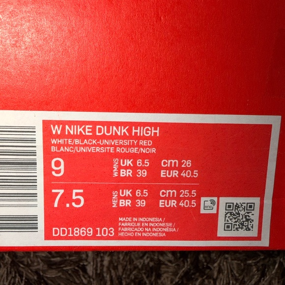 Nike Dunk High White and Black - Picture 6 of 6